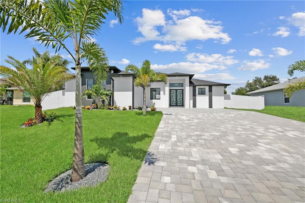 1203 SW 2nd ST CAPE CORAL, FL 33991