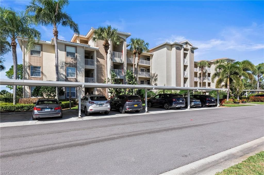 9350 Highland Woods BLVD 4204 BONITA SPRINGS, FL 34135