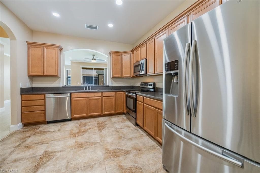 9705 Heatherstone River CT 5 ESTERO, FL 33928
