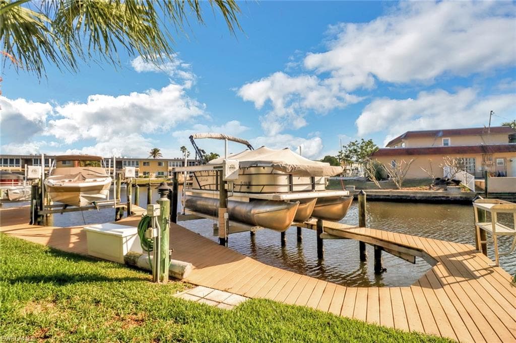 5111 Santa Rosa CT 2D CAPE CORAL, FL 33904