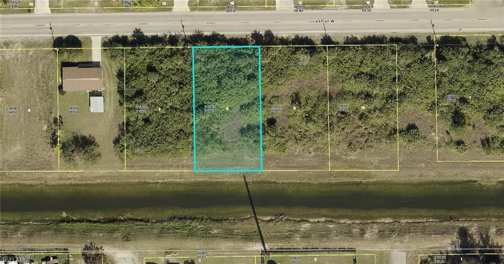3007 1st ST W LEHIGH ACRES, FL 33971