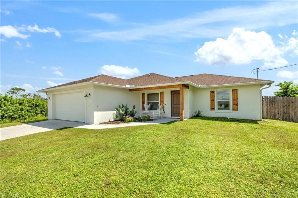 3104 E Iris CT LABELLE, FL 33935