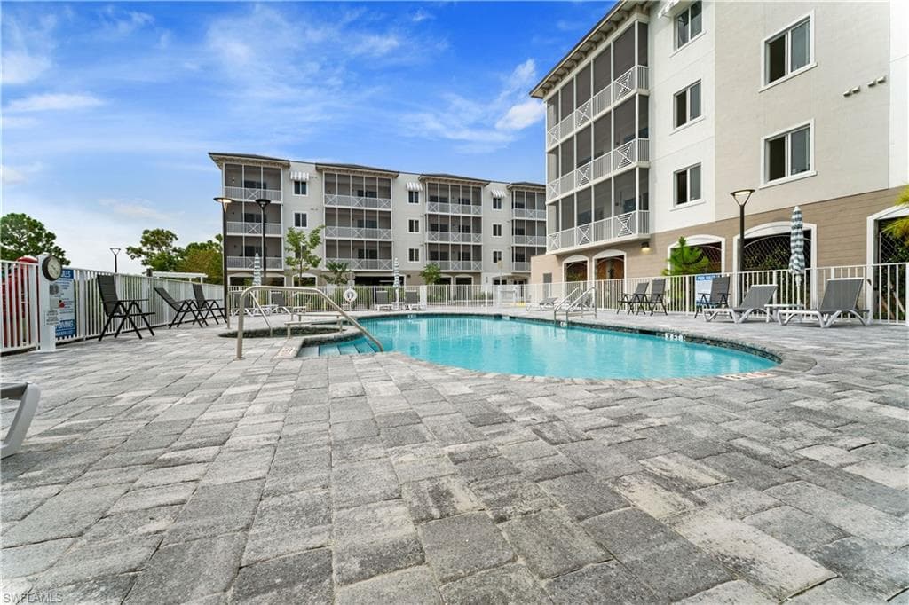 26600 Rosewood Pointe DR B-202 BONITA SPRINGS, FL 34135