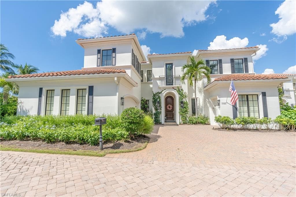 2125 Modena CT NAPLES, FL 34105