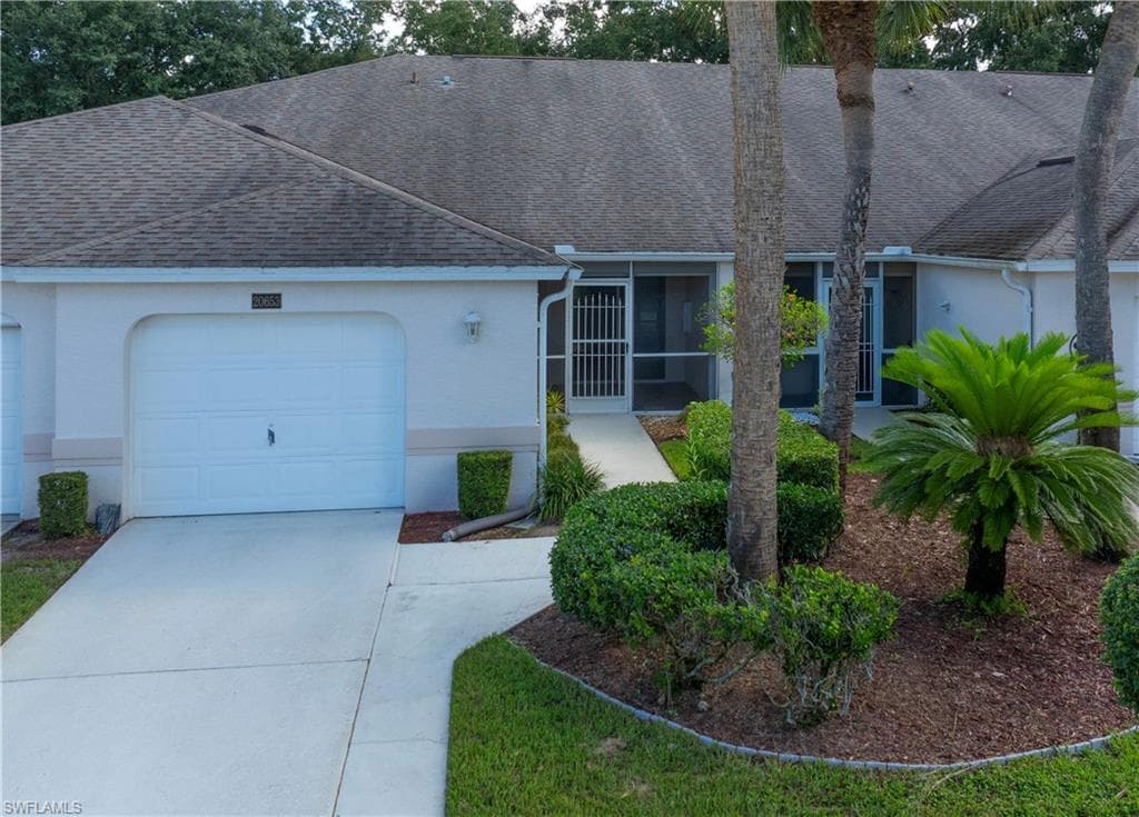 20653 Country Barn DR ESTERO, FL 33928