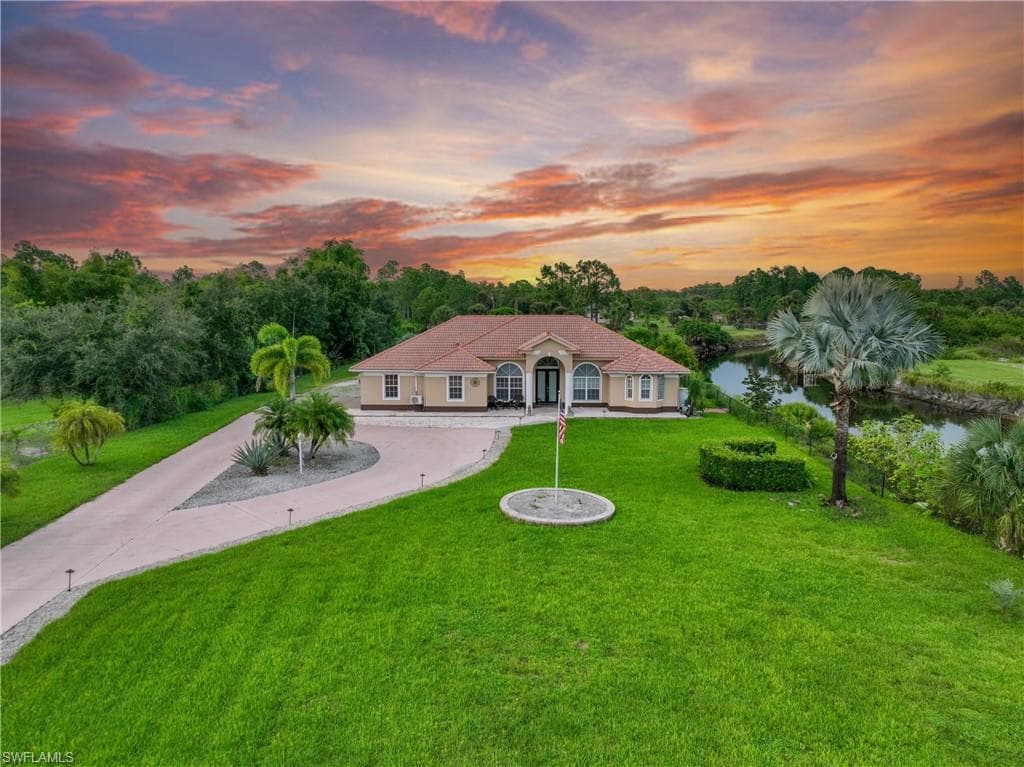 3863 41st AVE NE NAPLES, FL 34120