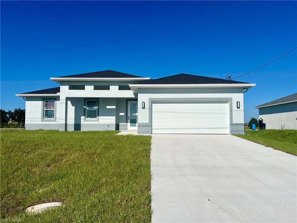 2704 Floyd AVE S LEHIGH ACRES, FL 33976