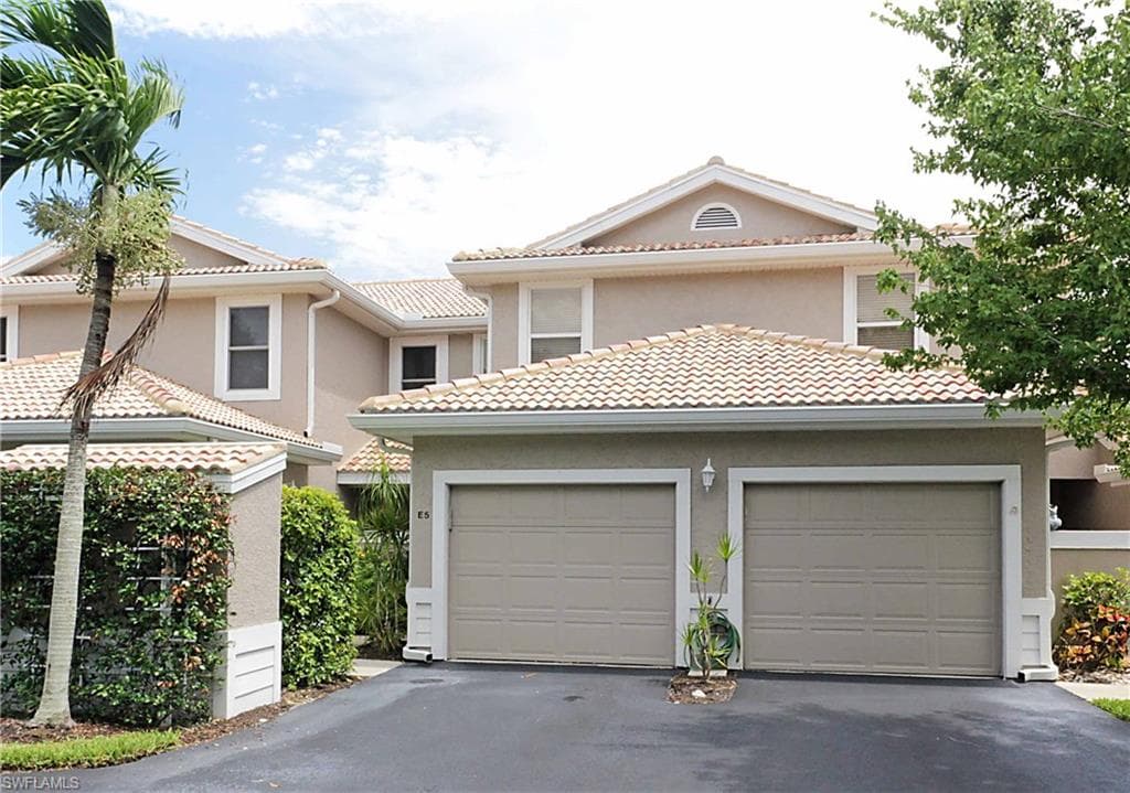 402 Emerald Bay CIR E5 NAPLES, FL 34110