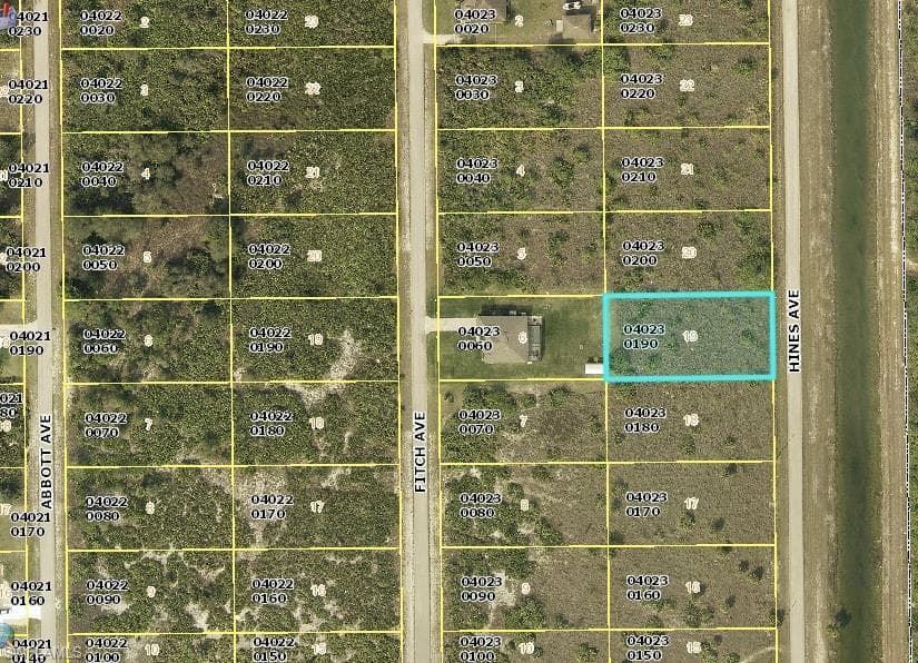 1313 Hines AVE LEHIGH ACRES, FL 33972