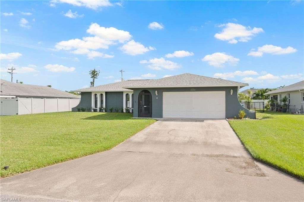 624 SE 29th TER CAPE CORAL, FL 33990