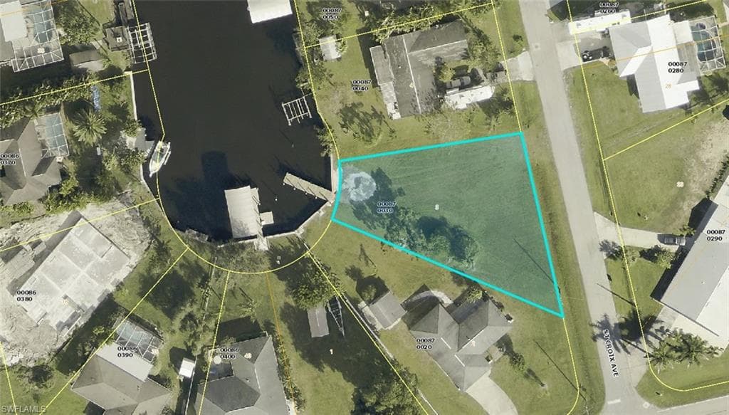 2141 Saint Croix AVE FORT MYERS, FL 33905