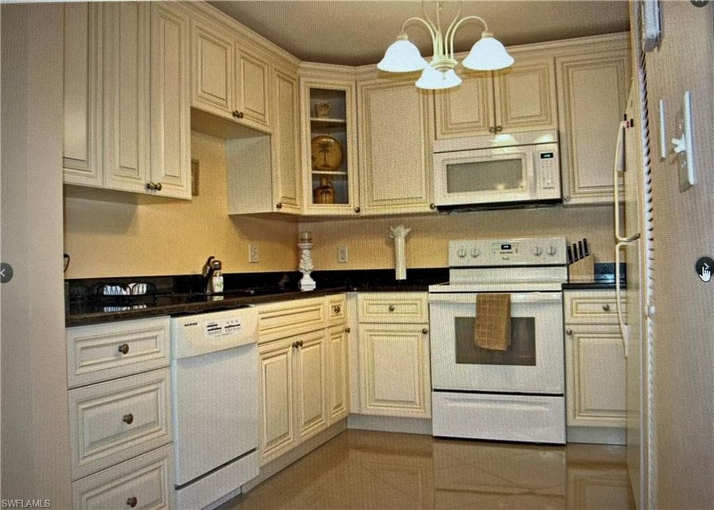 3110 Seasons WAY 210 ESTERO, FL 33928