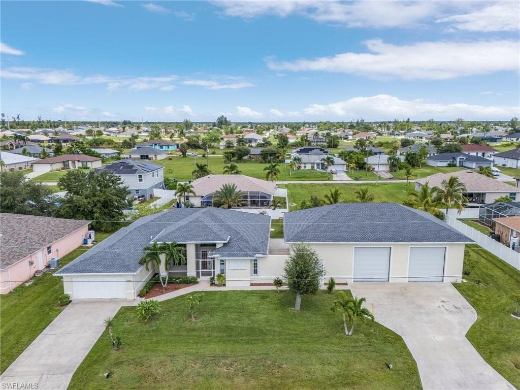 2225 NW 8th TER CAPE CORAL, FL 33993