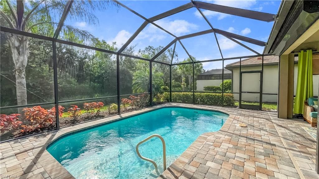 7702 Jacaranda LN NAPLES, FL 34114