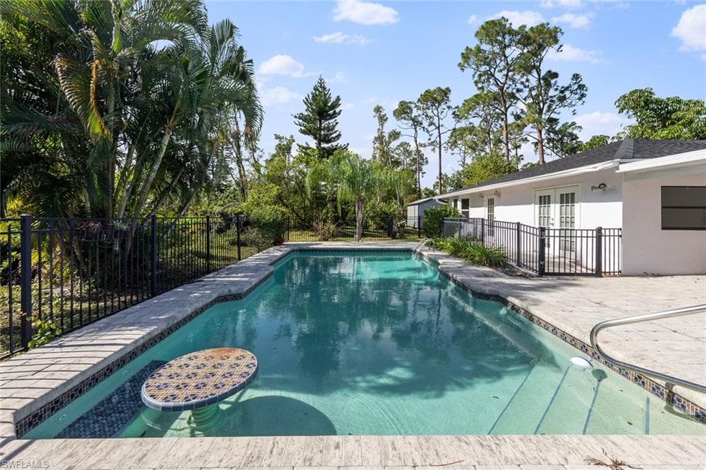 19049 Bartow BLVD FORT MYERS, FL 33967