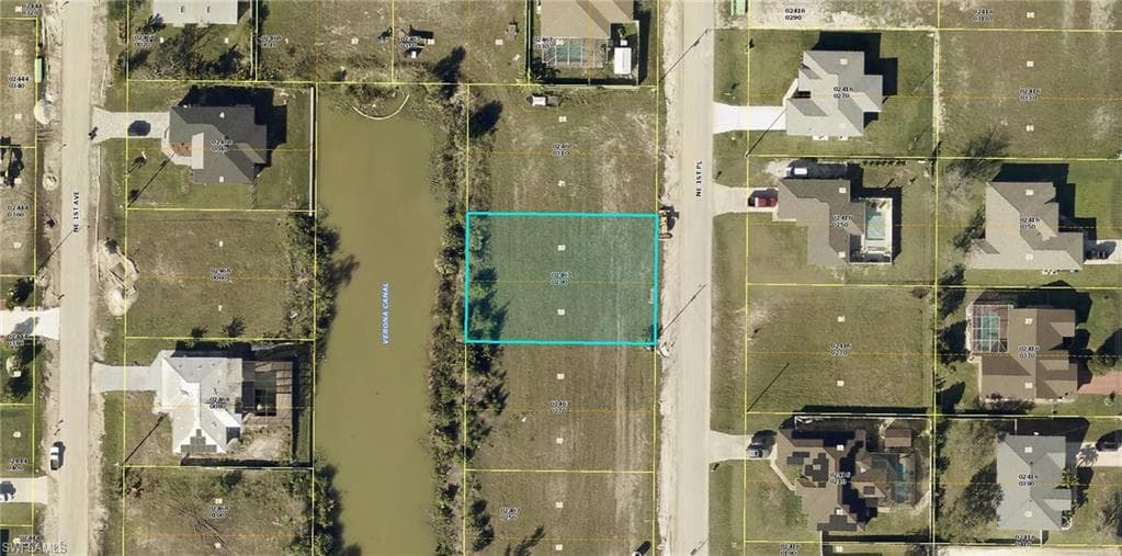 1020 NE 1st PL CAPE CORAL, FL 33909