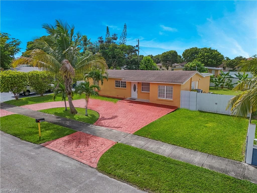 11000 223 ST SW MIAMI, FL 33170