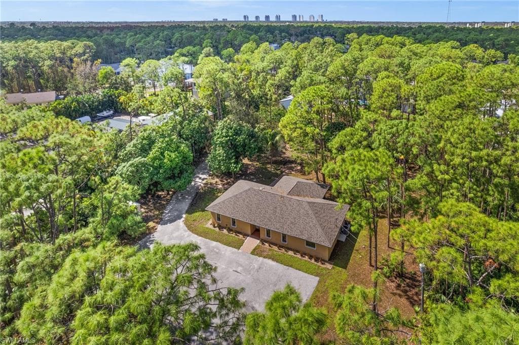 25230 Busy Bee DR BONITA SPRINGS, FL 34135