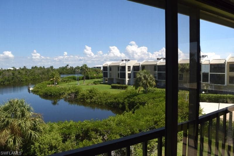 21470 Bay Village DR 241 FORT MYERS BEACH, FL 33931