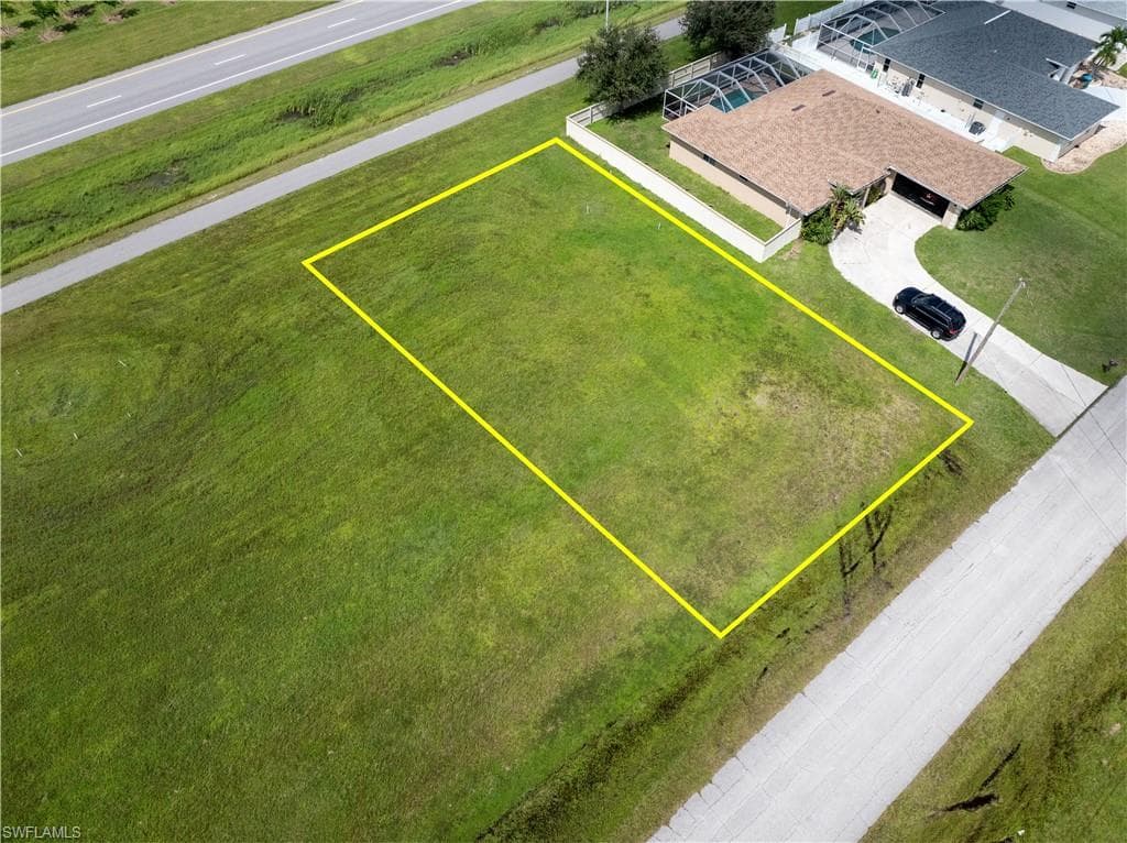 304 NW 31st PL CAPE CORAL, FL 33993