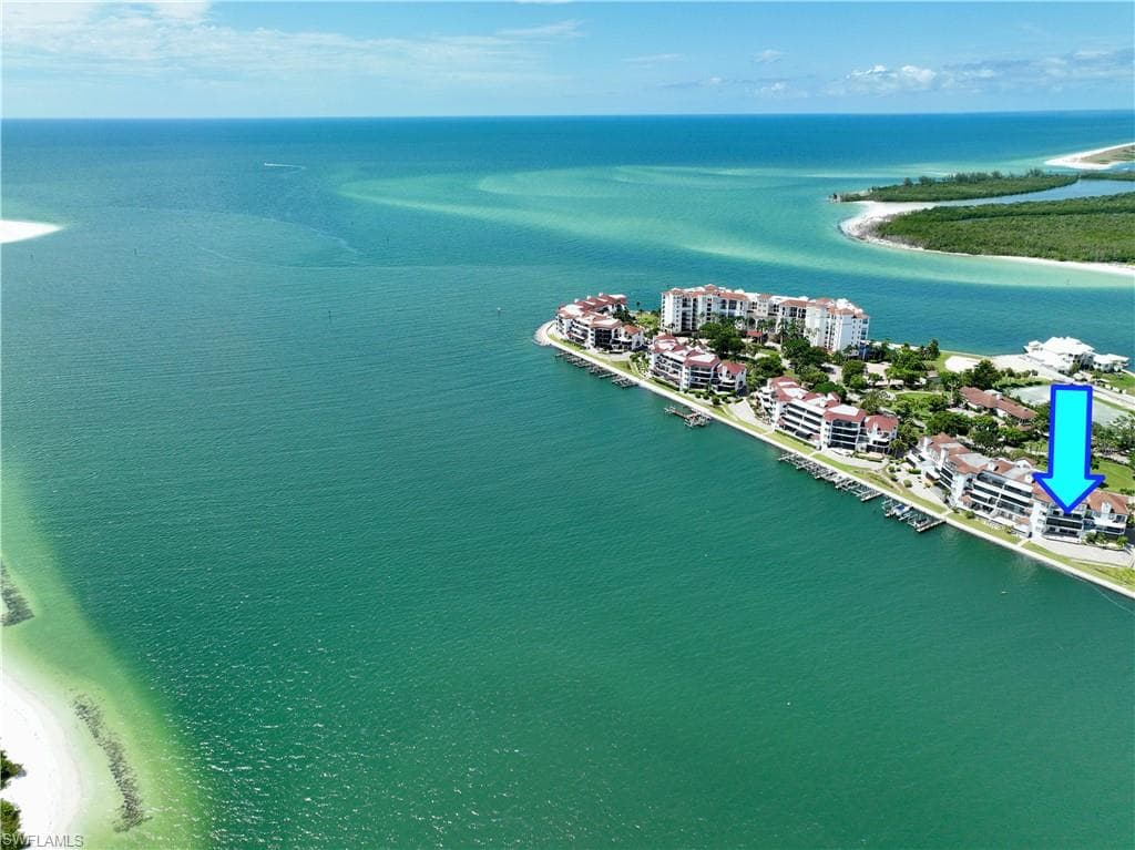 231 La Peninsula BLVD 231 NAPLES, FL 34113
