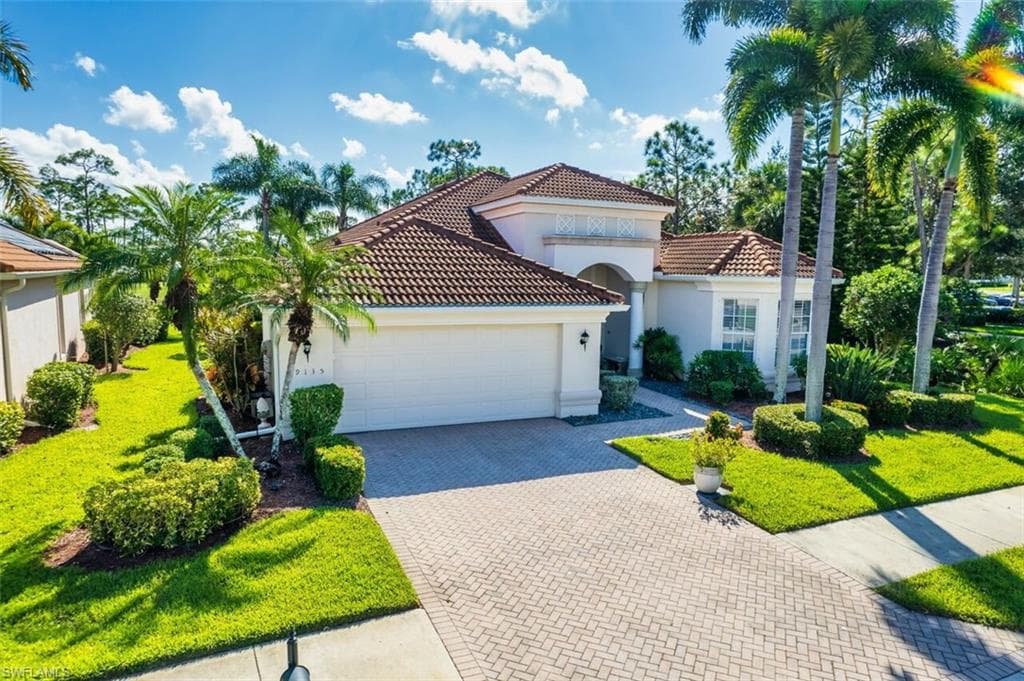 9135 Links DR FORT MYERS, FL 33913