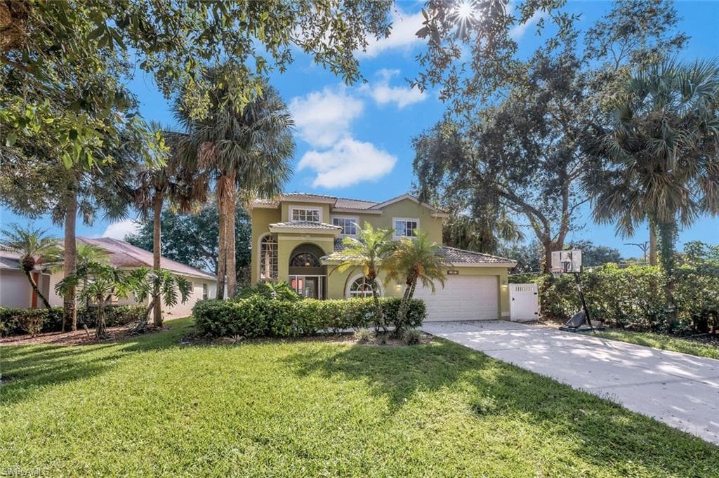 2225 Heritage Greens DR NAPLES, FL 34119