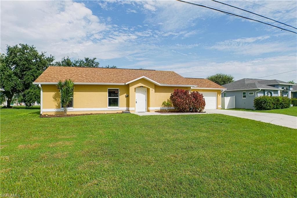1005 SE 5th AVE CAPE CORAL, FL 33990