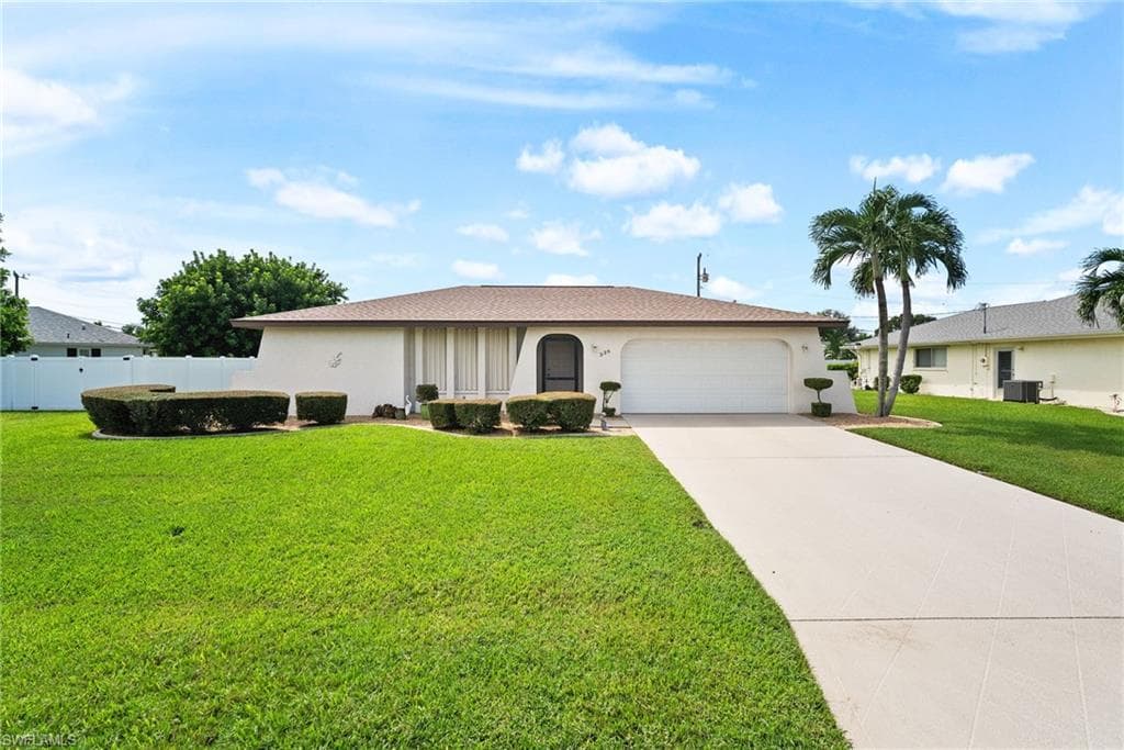 336 34th ST CAPE CORAL, FL 33904