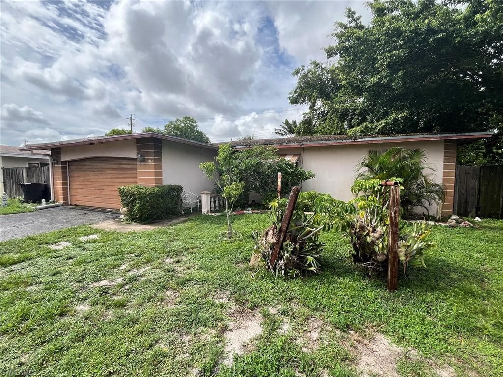 3521 NW 25th ST LAUDERDALE LAKES, FL 33311