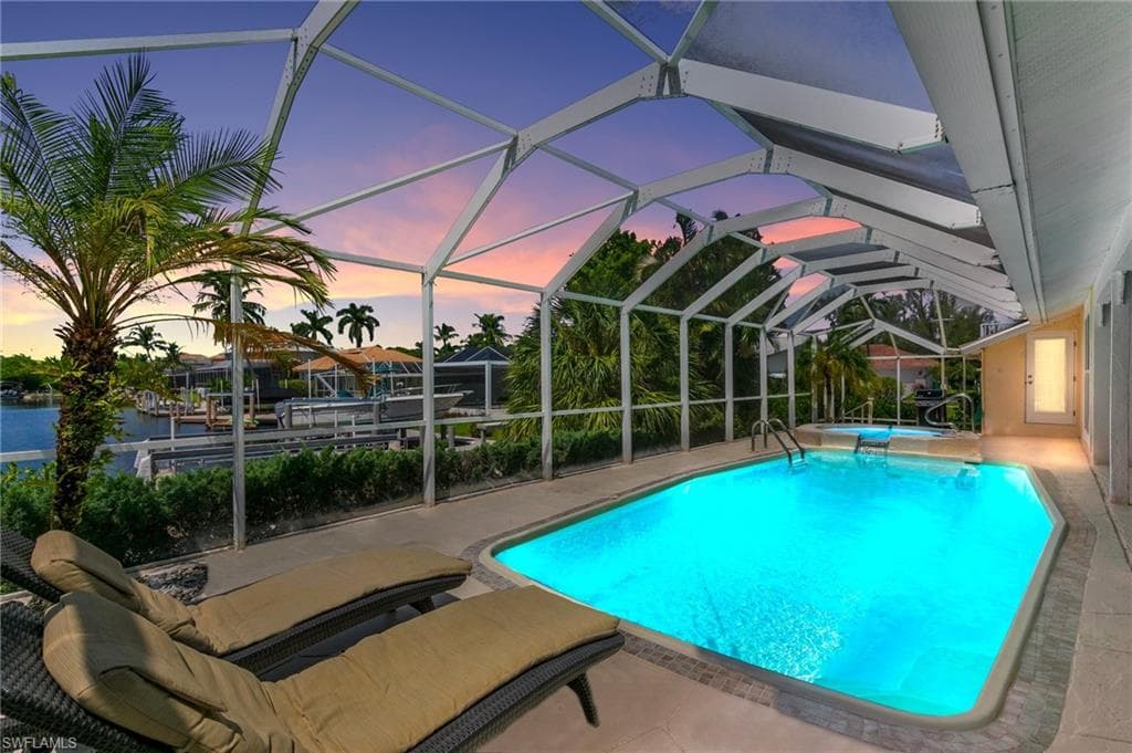 522 Bradford CT MARCO ISLAND, FL 34145