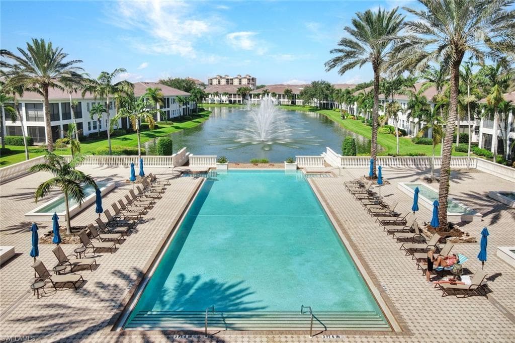 571 Avellino Isles CIR 27102 NAPLES, FL 34119