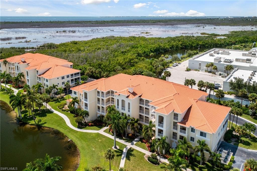20021 Sanibel View CIR 107 FORT MYERS, FL 33908