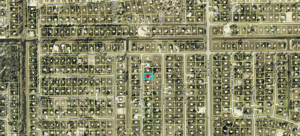 913 Citrus AVE S LEHIGH ACRES, FL 33974