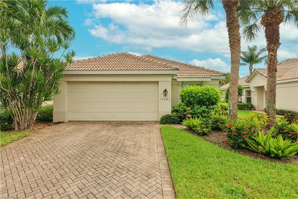 10041 Colonial Country Club BLVD FORT MYERS, FL 33913