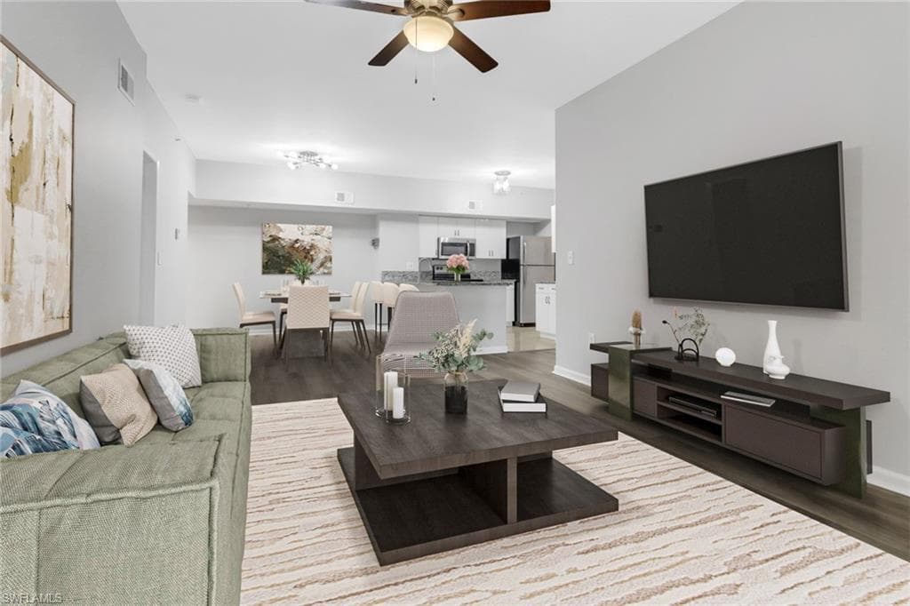 1835 Florida Club CIR 3308 NAPLES, FL 34112