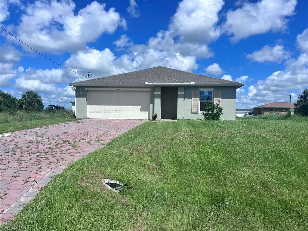 7052 Brazil CIR LABELLE, FL 33935