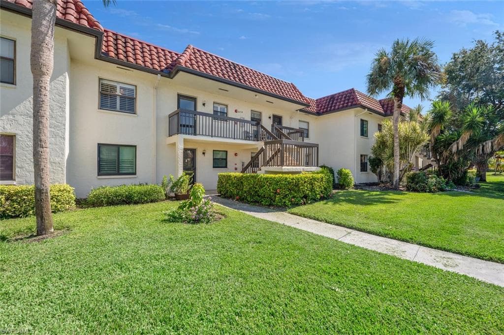 4258 27th CT SW 203 NAPLES, FL 34116