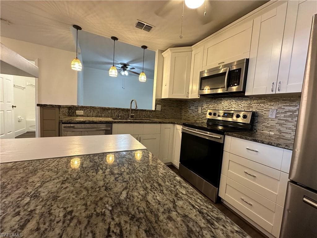 4293 Bellasol CIR 2511 FORT MYERS, FL 33916