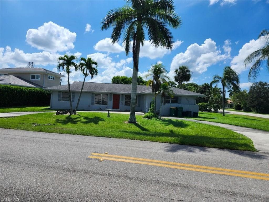 600 94th AVE N NAPLES, FL 34108