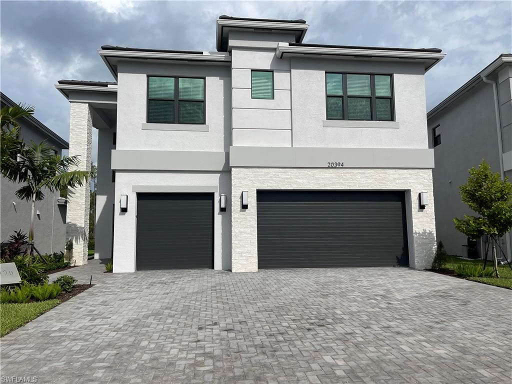 20394 Fair Oak LN ESTERO, FL 33928