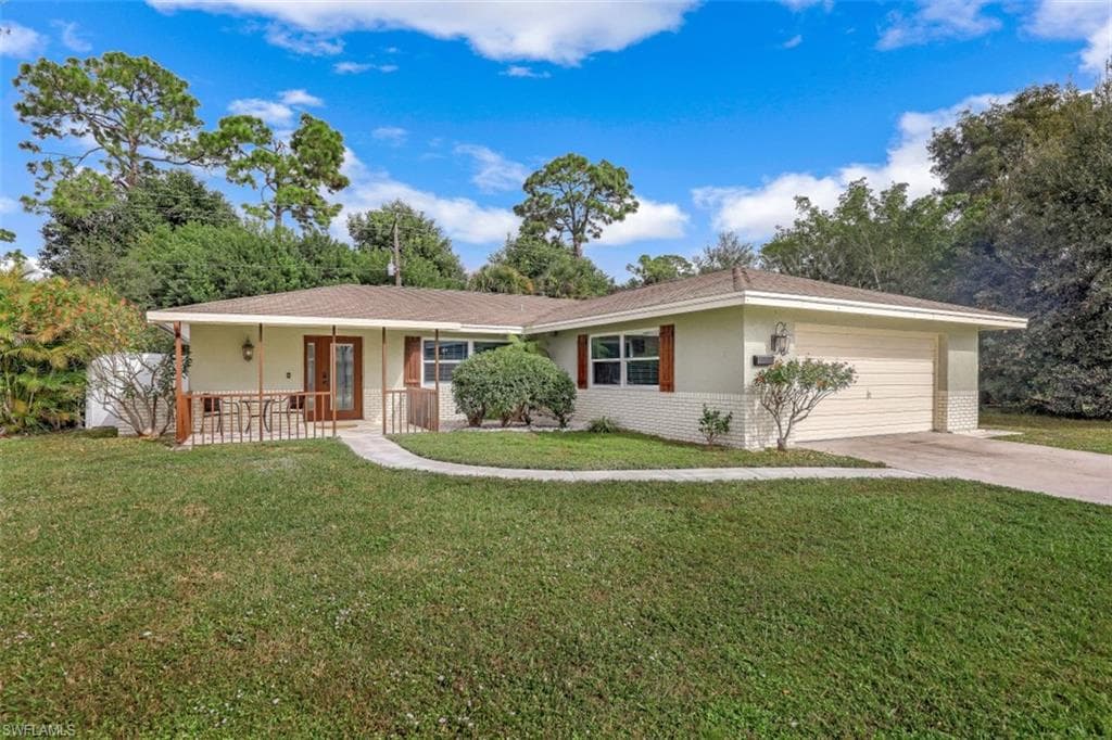 2473 Poinciana ST NAPLES, FL 34105