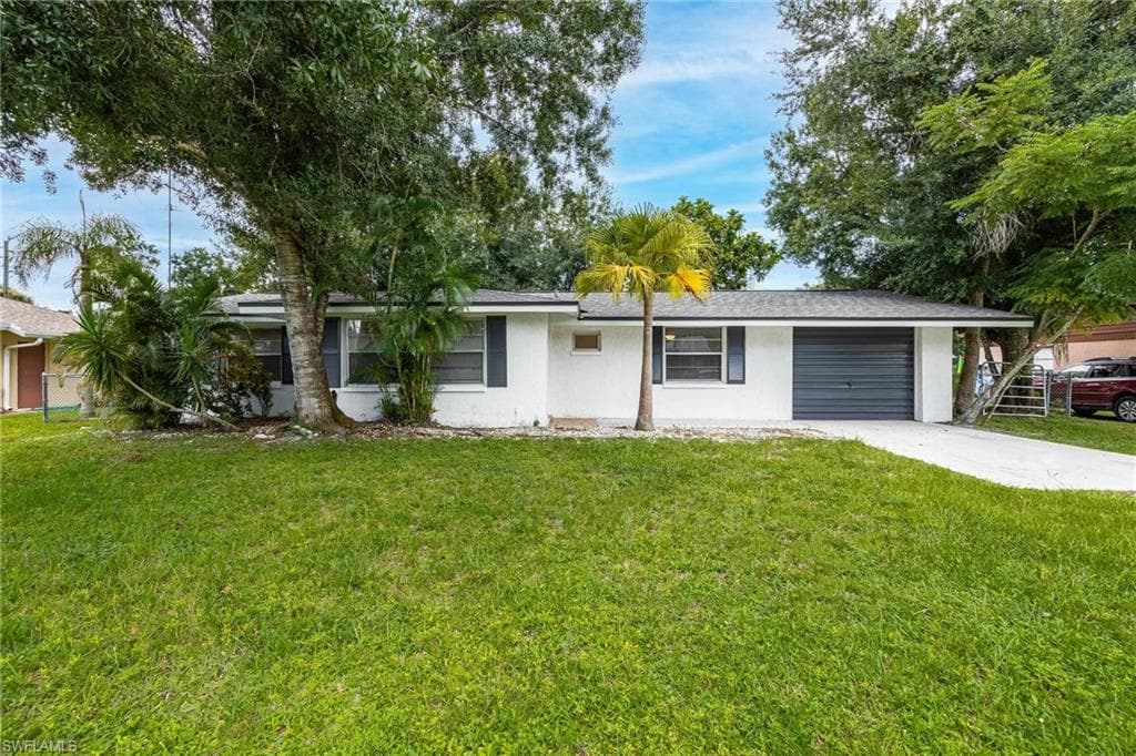 12373 Fourth ST FORT MYERS, FL 33905