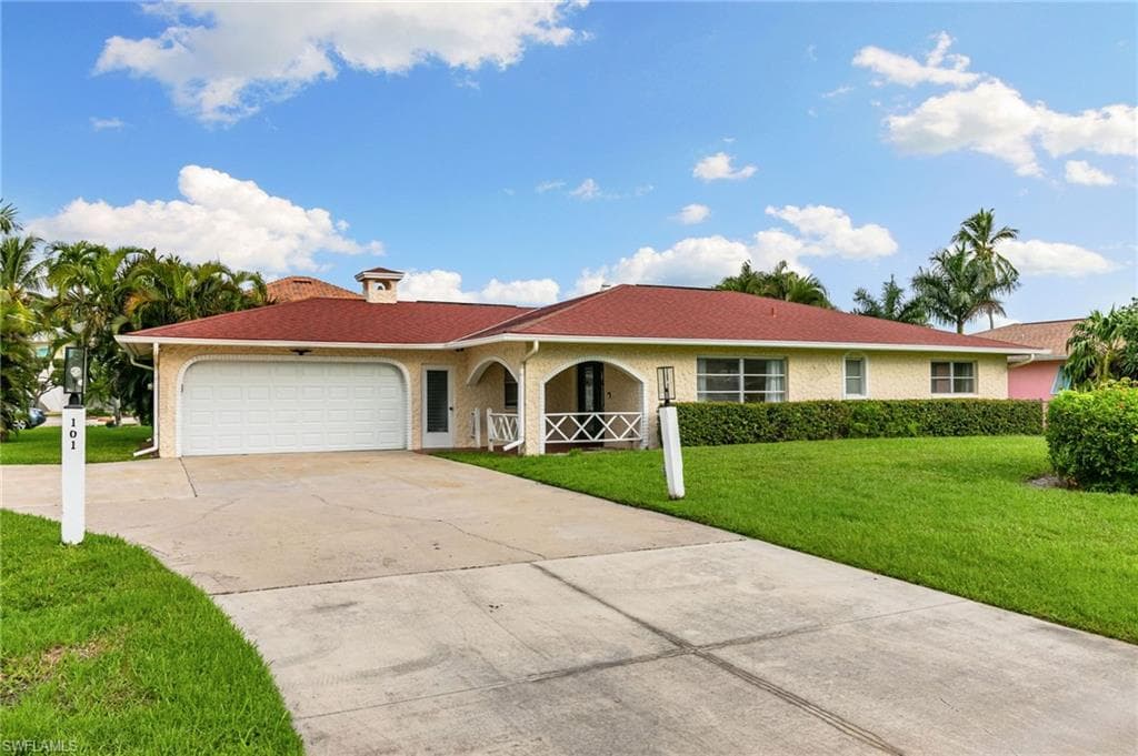 101 Jamaica DR NAPLES, FL 34113