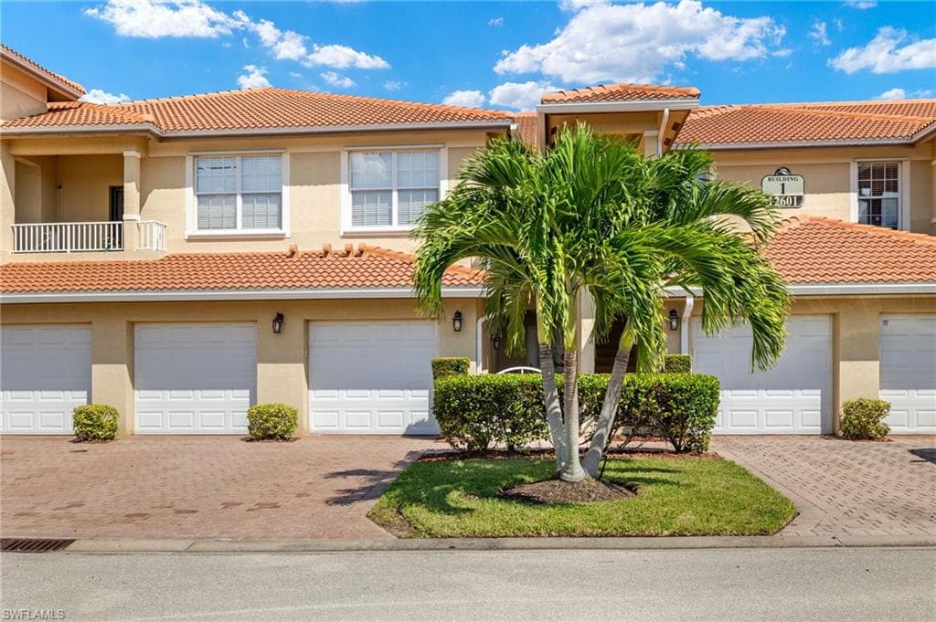 12601 Las Olas LN 122 FORT MYERS, FL 33919