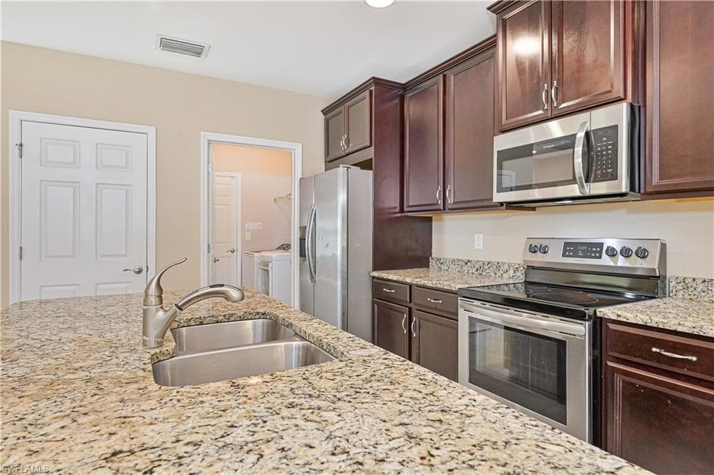 4346 Dutchess Park RD FORT MYERS, FL 33916