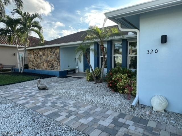 320 Hazelcrest ST MARCO ISLAND, FL 34145