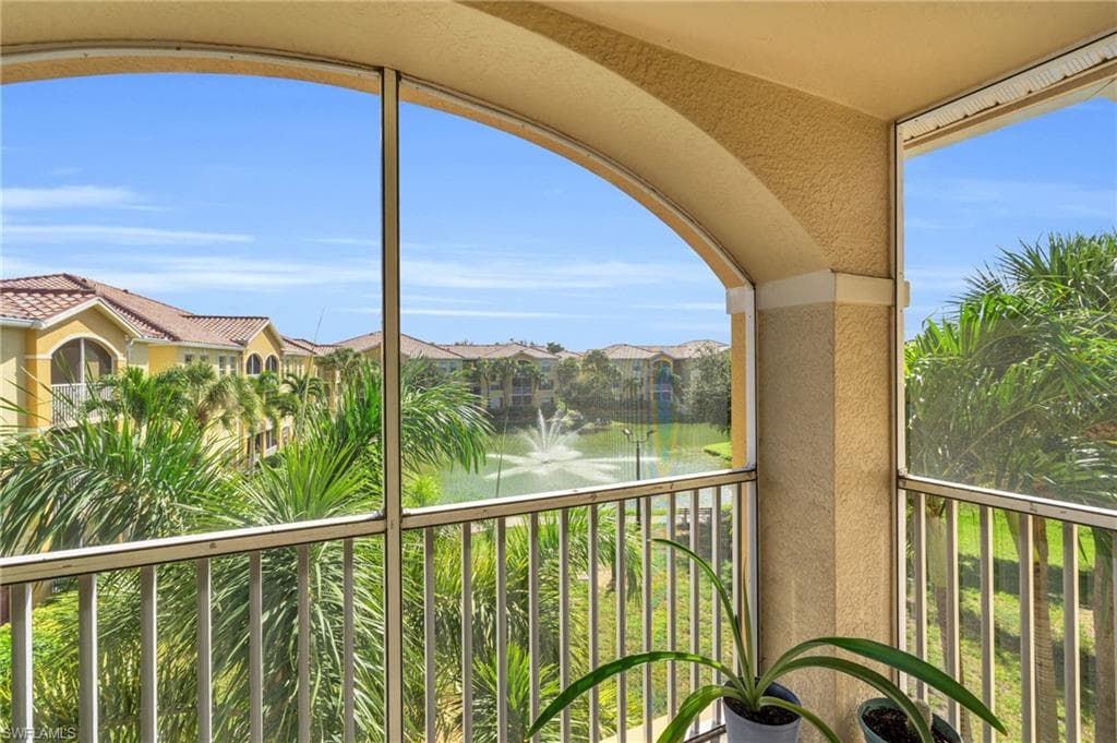 4105 Residence DR 724 FORT MYERS, FL 33901