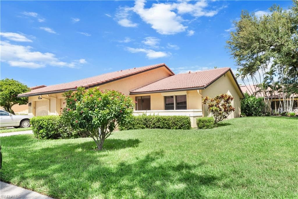 5452 Governors DR FORT MYERS, FL 33907