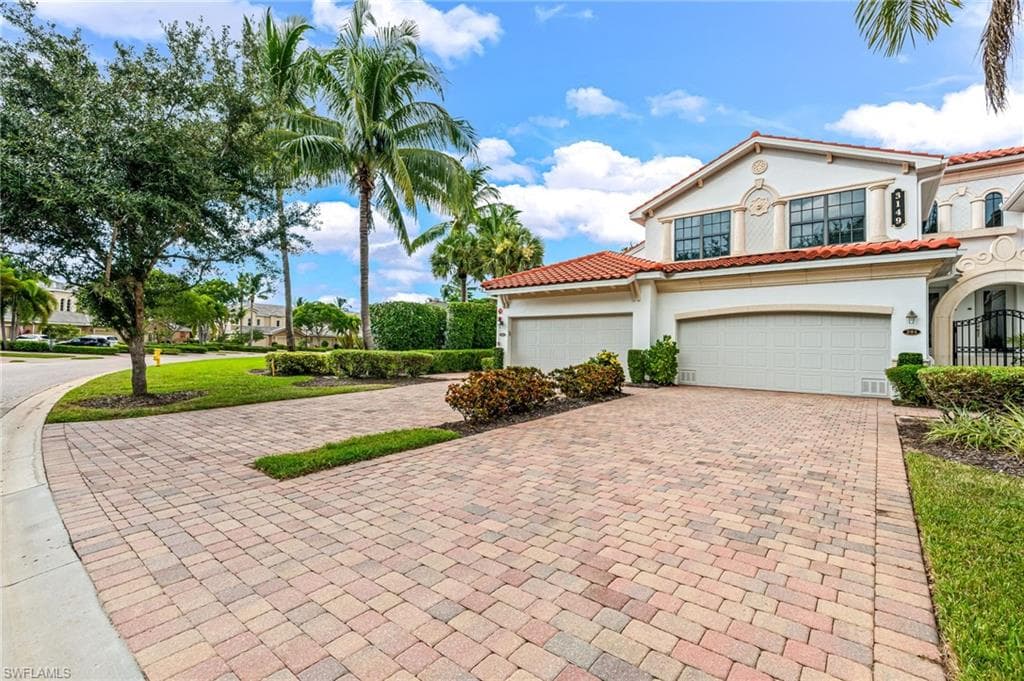3149 Aviamar CIR 111 NAPLES, FL 34114